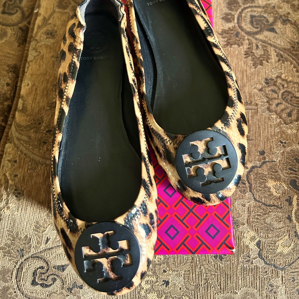 Tory Burch Patent Leopard Minnie Travel Ballet Flats